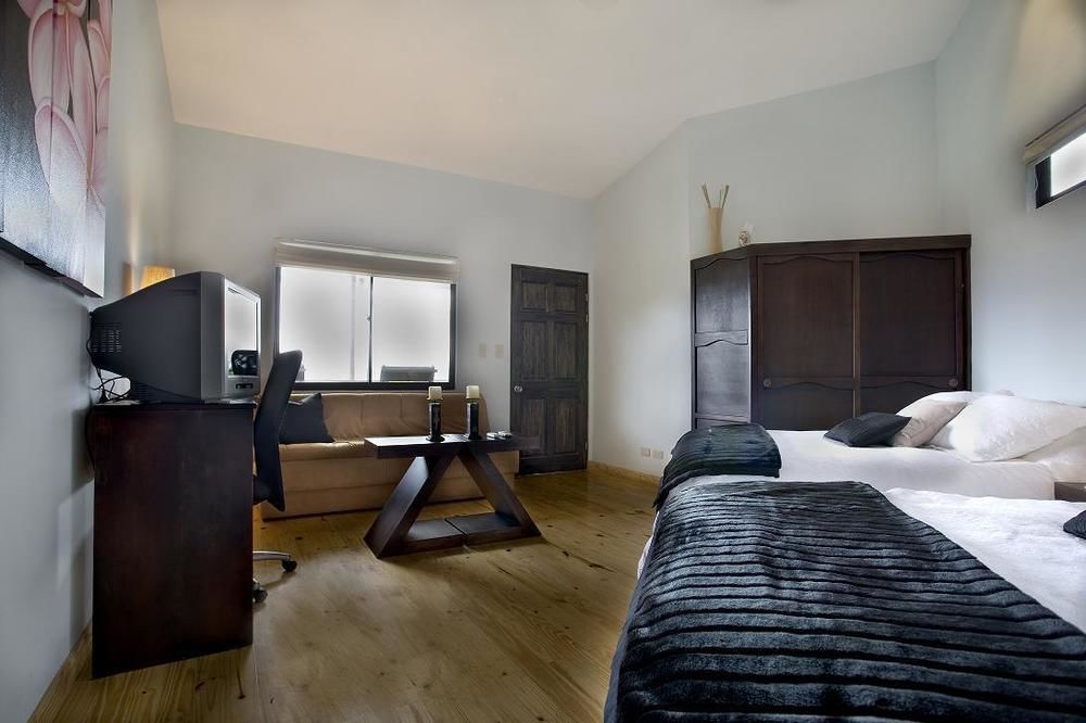 Out Of Bounds Boutique 3* San José